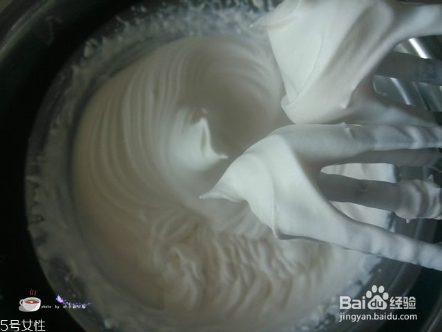 淡奶油怎么打發 打發淡奶油的技巧