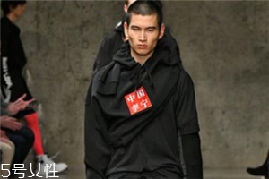 李寧走秀款虎鶴雙形限量衛衣多少錢_在哪買？
