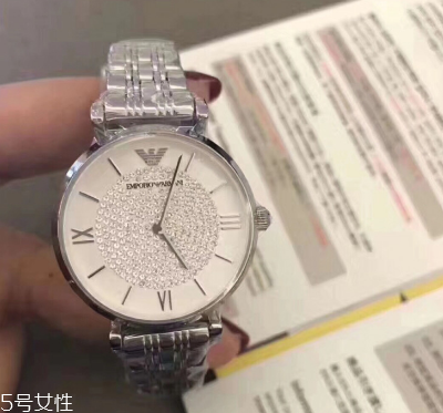 armani阿瑪尼滿天星手表是機(jī)械表嗎？