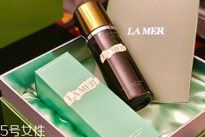 海藍之謎精萃液跟爽膚水有什么區別？用于爽膚水之后