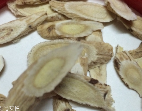 黃芪是大的好還是小的好？好壞跟大小無關
