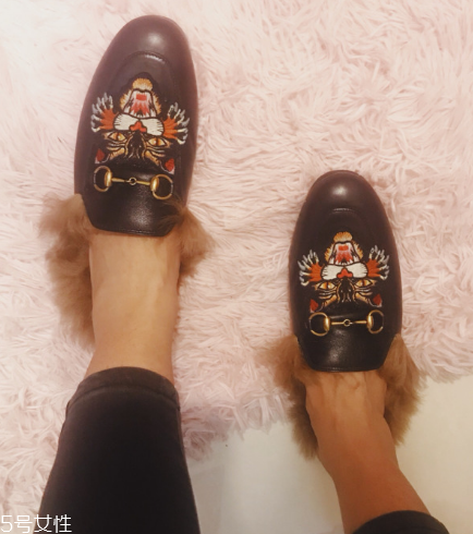 gucci拖鞋是什么毛？明星人手一雙