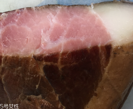 煙熏臘肉會致癌嗎？別大量吃就行
