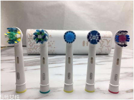 歐樂b電動牙刷怎么樣？四個刷頭很好用