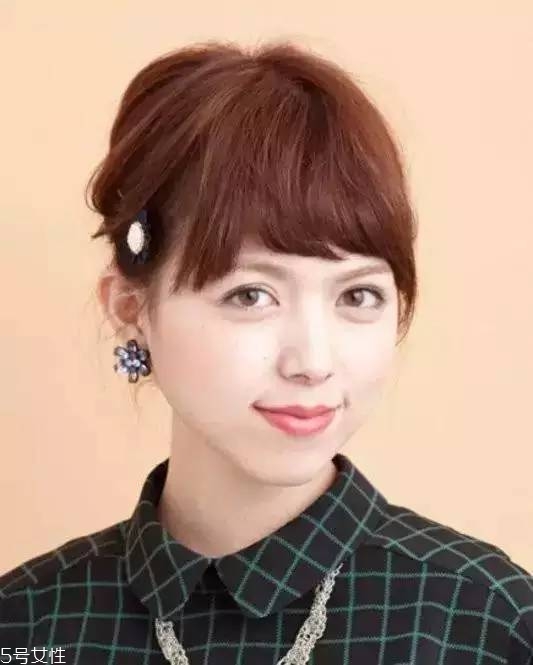 不長不短的頭發做什么發型好看 不長不短的發型