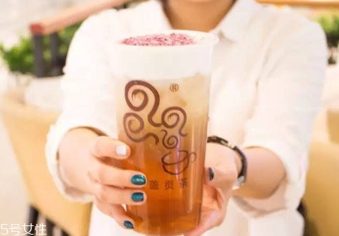 四云奶蓋貢茶哪個好喝？四云奶蓋貢茶點單攻略