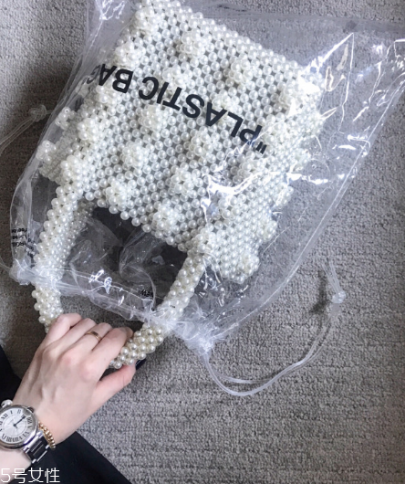 shrimps珍珠包多少錢(qián)？shrimps珍珠包包價(jià)格