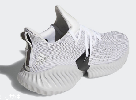 adidas alphabounce instinct什么時候發售？