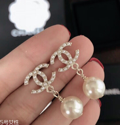 耳環一般多少克一對？耳環常見克數