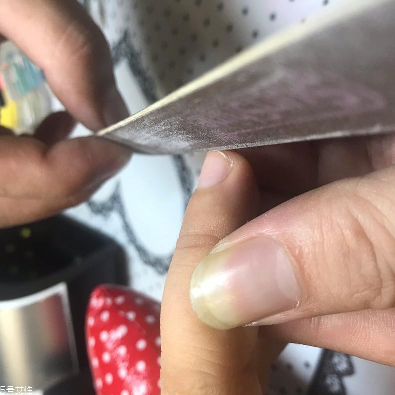 短指甲怎么上色？短指甲上色詳細步驟