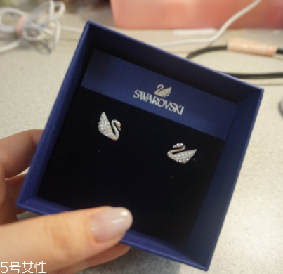 耳釘對(duì)耳唇有什么危害？耳釘對(duì)耳朵有哪些害處？