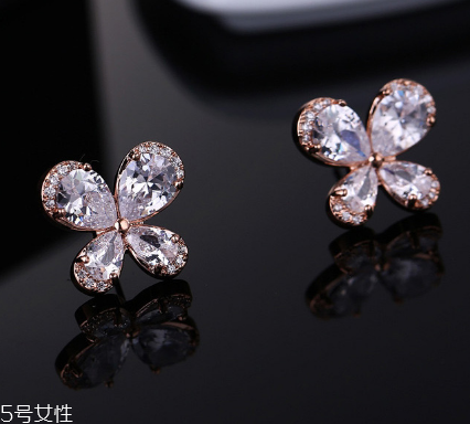 耳釘什么材質的好？耳釘買什么材質好？