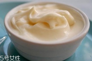 美乃滋和沙拉醬的區別 美乃滋和蛋黃醬的區別