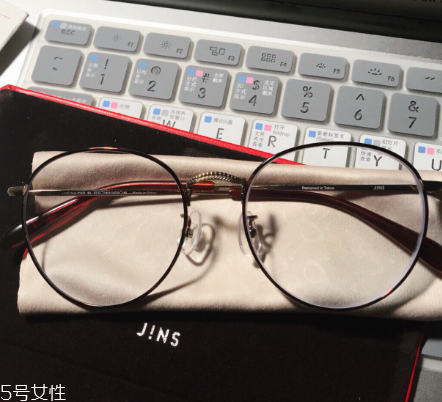 jins防藍光眼鏡有用嗎？jins防藍光眼鏡有效果嗎？