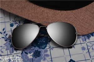 太陽鏡往下掉怎么調整？太陽鏡老是掉怎么辦？
