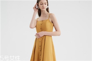 微胖穿什么連衣裙好看？微胖女生適合穿什么連衣裙？