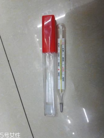 體溫計能當溫度計用嗎？體溫計能代替溫度計嗎？