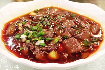 雞血能吃嗎？雞血吃了會(huì)怎樣？