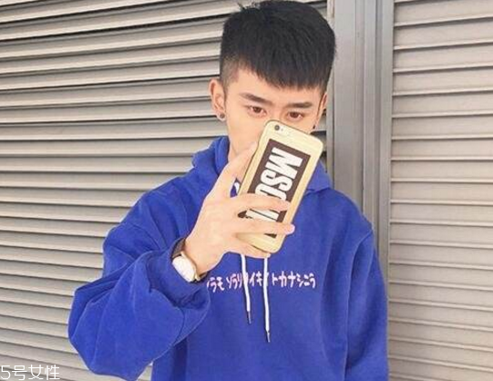 男生發型短發鏟兩邊 男生發型短發鏟兩邊齊劉海