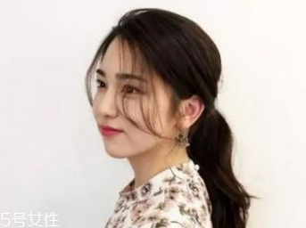 韓式低馬尾發型怎么扎 韓式馬尾發型扎法