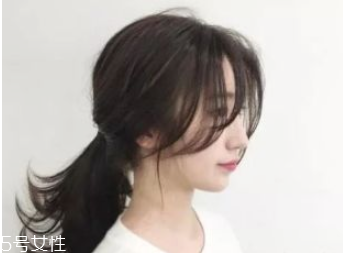韓式低馬尾發型怎么扎 韓式馬尾發型扎法