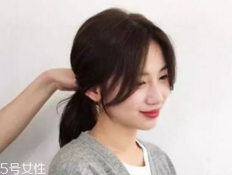 韓式低馬尾發型怎么扎 韓式馬尾發型扎法