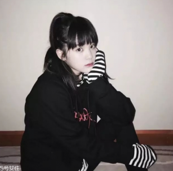 韓式低馬尾發型怎么扎 韓式馬尾發型扎法