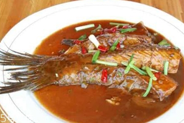 青魚(yú)是鯉魚(yú)嗎？青魚(yú)和鯉魚(yú)是不是一樣的？