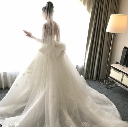 婚紗能干洗嗎？婚紗干洗會有損害嗎？