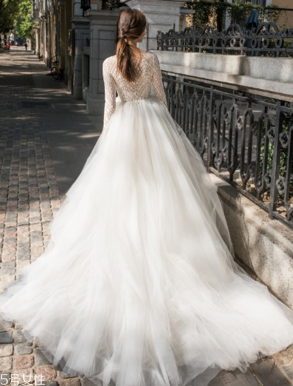 婚紗裙撐怎么折疊？婚紗裙撐怎么收起來？