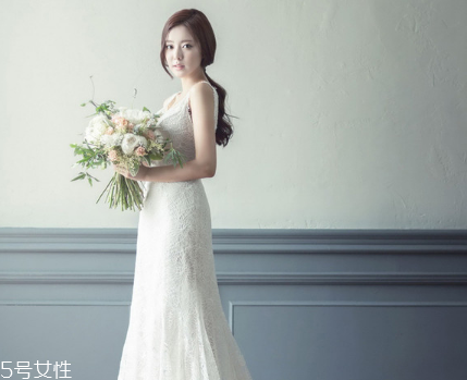 婚紗上的膠如何清洗？婚紗上有膠怎么洗？