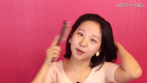 齊肩短發怎么扎丸子頭圖解