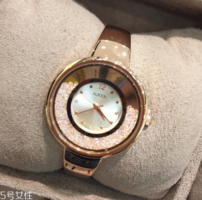阿吉豆手表多少錢(qián)？阿吉豆手表什么價(jià)位？