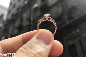 鉆戒上的鉆石會碎嗎？鉆戒的鉆碎了怎么辦？