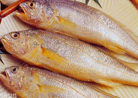 黃花魚去鱗嗎？黃花魚去內(nèi)臟嗎？