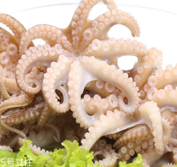 章魚(yú)是什么顏色？章魚(yú)是什么樣子？