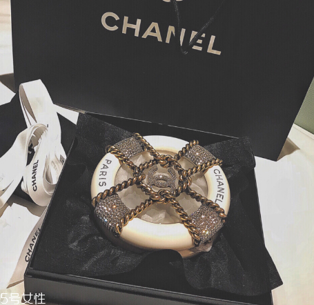 chanel救生圈多少錢？香奈兒救生圈包價格