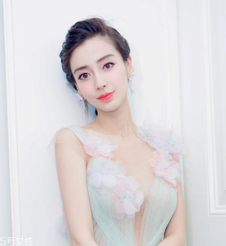 染發可以只染發尾嗎？染發怎么染發尾？