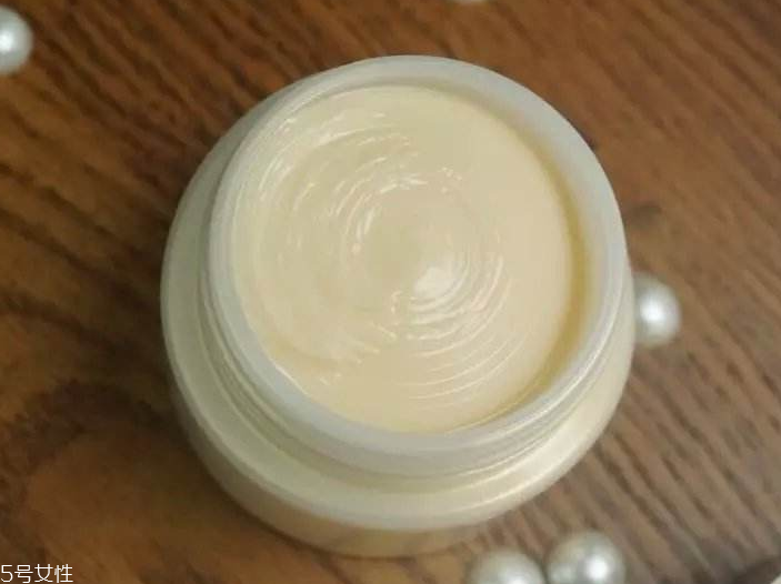 按摩膏能按摩眼部嗎 眼部保養要區別對待