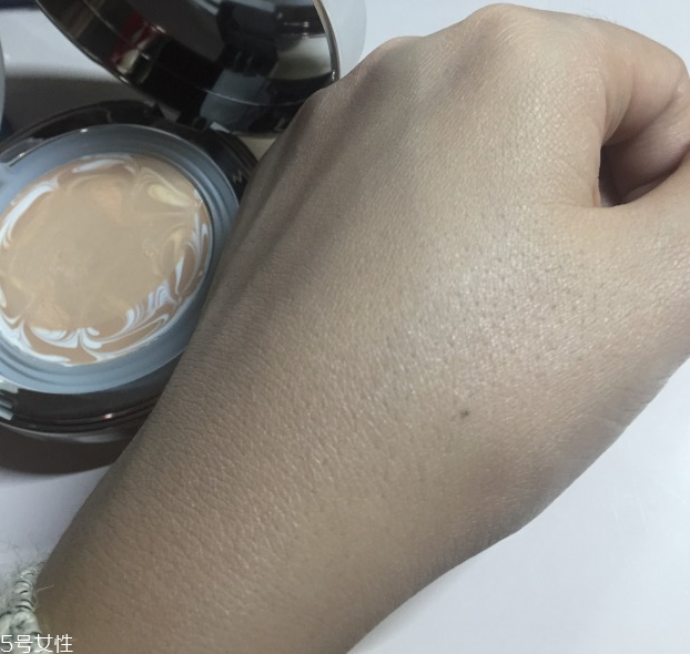 愛敬氣墊13號色怎么樣？愛敬氣墊水粉霜使用心得