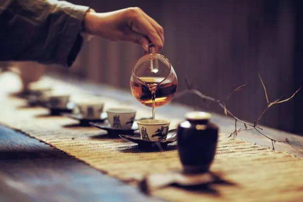 秋冬季節喝茶能有效保護眼睛視力