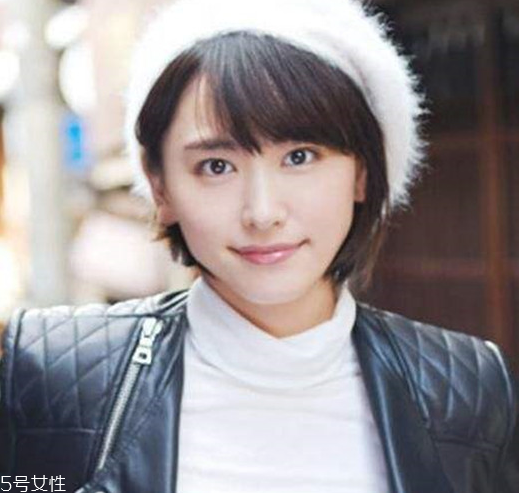 短發燙染什么樣的造型好看 不燙不染的女生短發發型