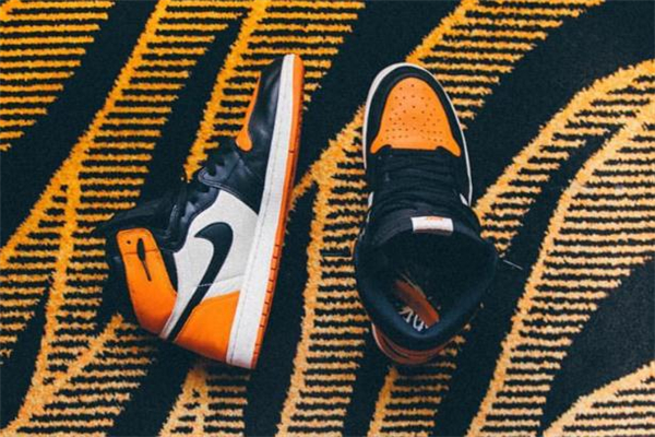 aj1扣碎籃板3.0發售時間 下一款黑馬配色