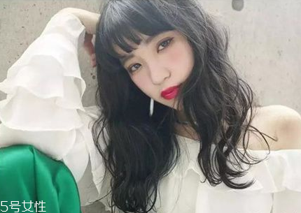 2019年流行什么卷發 2019年流行的長發波浪卷