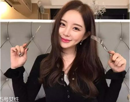 2019年流行什么卷發 2019年流行的長發波浪卷