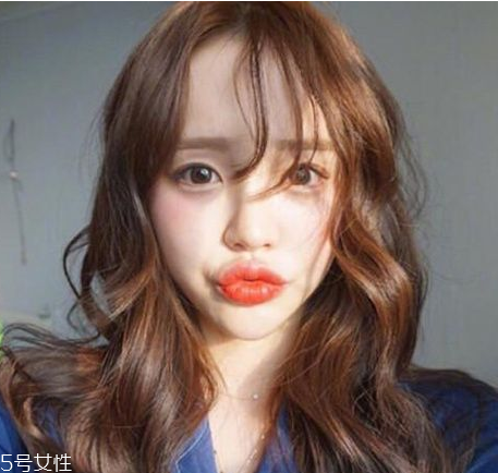 2019年流行什么卷發 2019年流行的長發波浪卷