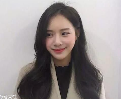 2019年流行什么卷發 2019年流行的長發波浪卷