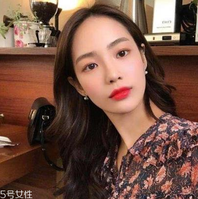2019年流行什么卷發 2019年流行的長發波浪卷