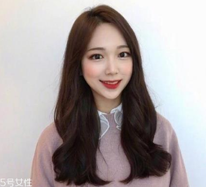 2019年流行什么卷發 2019年流行的長發波浪卷