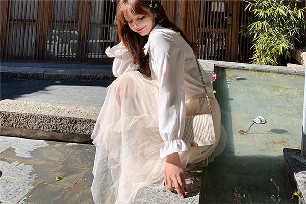 紗裙發黃怎么處理 黃漬輕松去除
